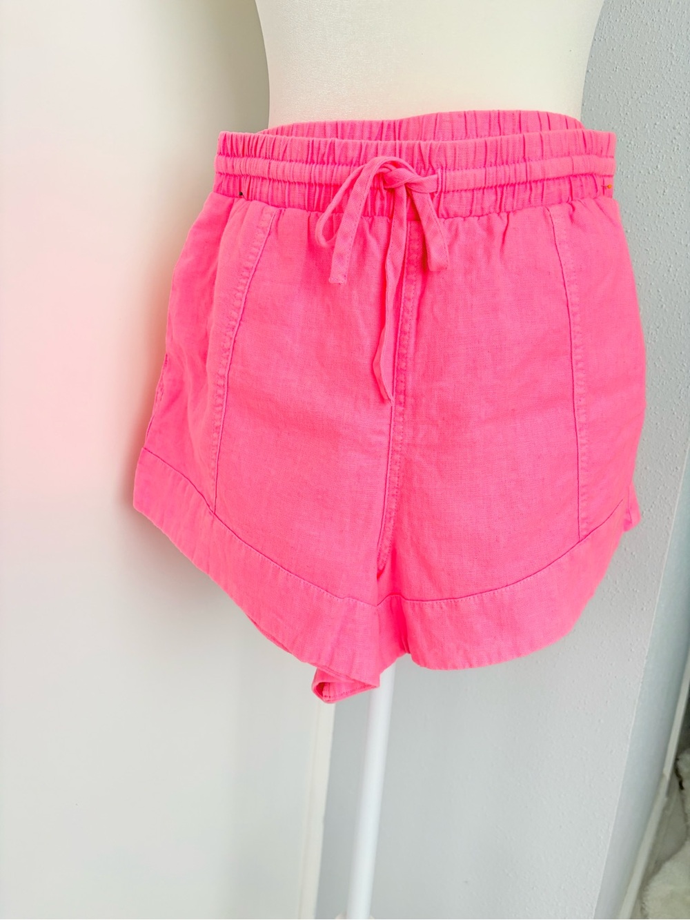 Universal Thread Bright Pink Drawstring Linen-Blend Athletic Shorts